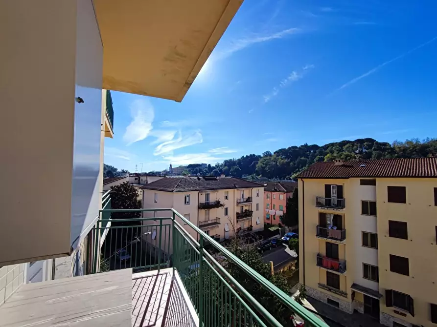 Immagine 7 di Appartamento in vendita  a Massa