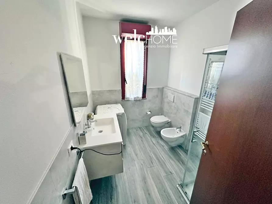 Immagine 25 di Appartamento in vendita  a Campi Bisenzio