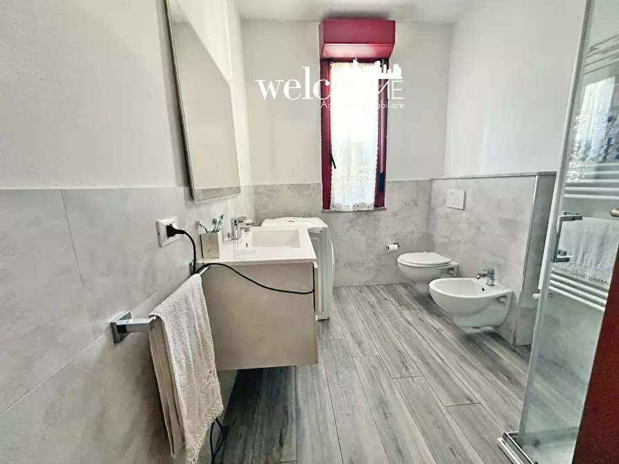 Immagine 9 di Appartamento in vendita  a Campi Bisenzio