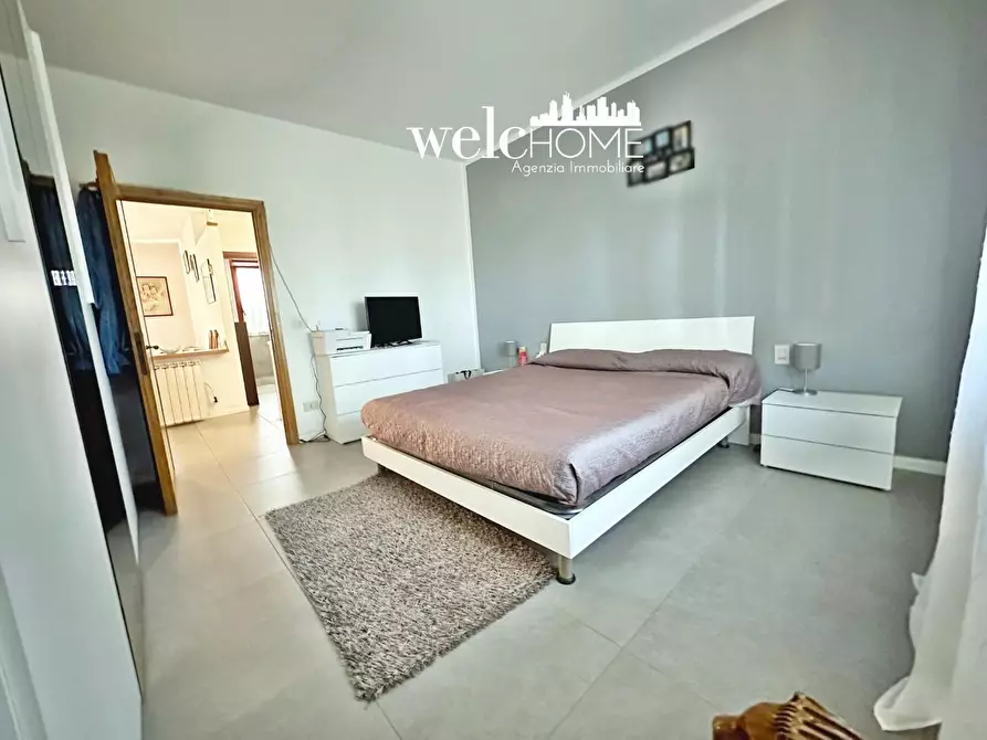 Immagine 8 di Appartamento in vendita  a Campi Bisenzio