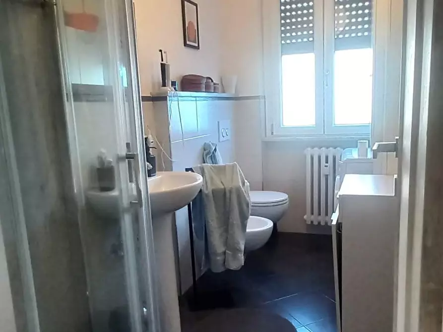 Immagine 11 di Appartamento in vendita  a Carrara