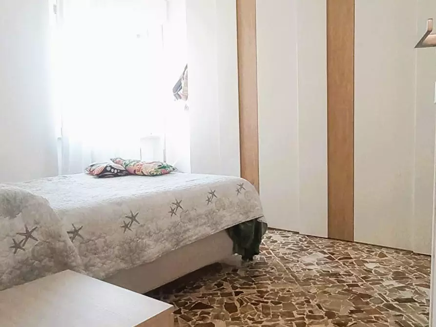 Immagine 14 di Appartamento in vendita  a Carrara