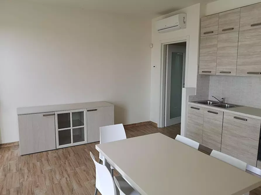 Immagine 2 di Appartamento in affitto  a Santa Maria A Monte