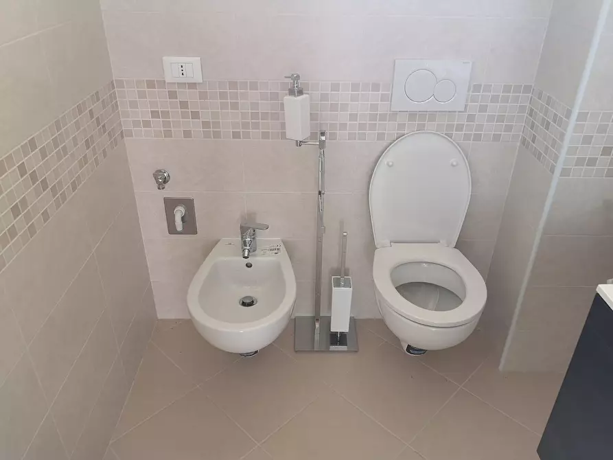 Immagine 8 di Appartamento in affitto  a Santa Maria A Monte