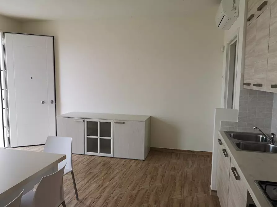 Immagine 3 di Appartamento in affitto  a Santa Maria A Monte