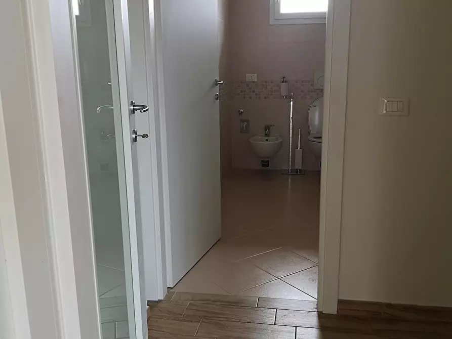 Immagine 6 di Appartamento in affitto  a Santa Maria A Monte