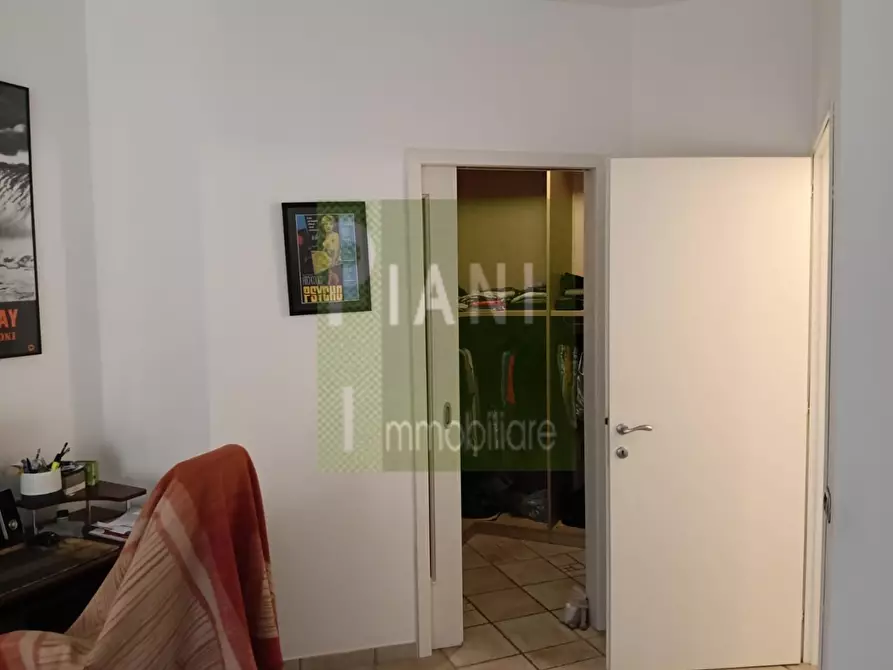 Immagine 3 di Appartamento in vendita  a Livorno