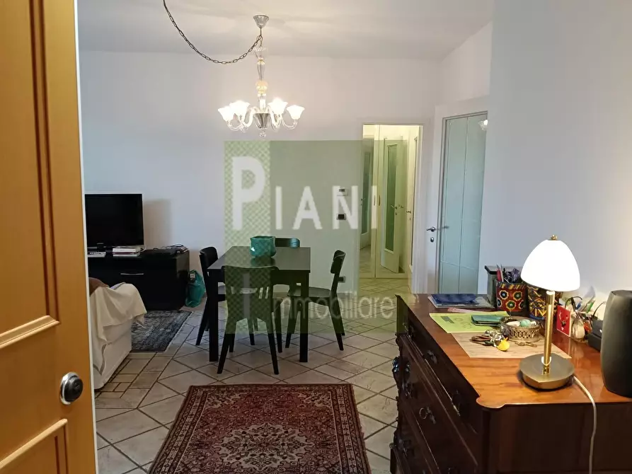 Immagine 2 di Appartamento in vendita  a Livorno