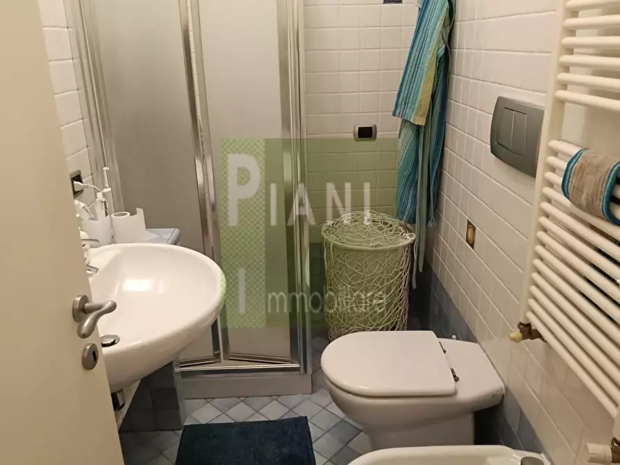 Immagine 17 di Appartamento in vendita  a Livorno