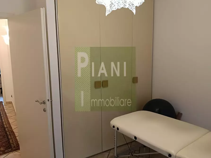 Immagine 21 di Appartamento in vendita  a Livorno