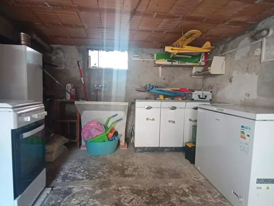 Immagine 23 di Appartamento in vendita  a Massa