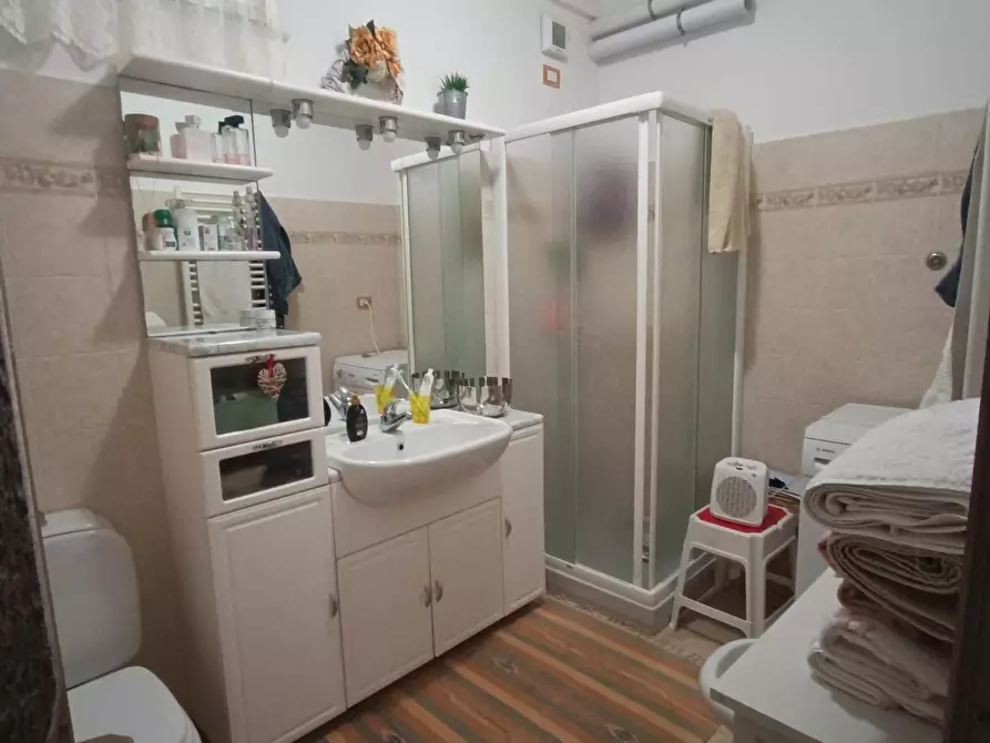 Immagine 18 di Appartamento in vendita  a Massa