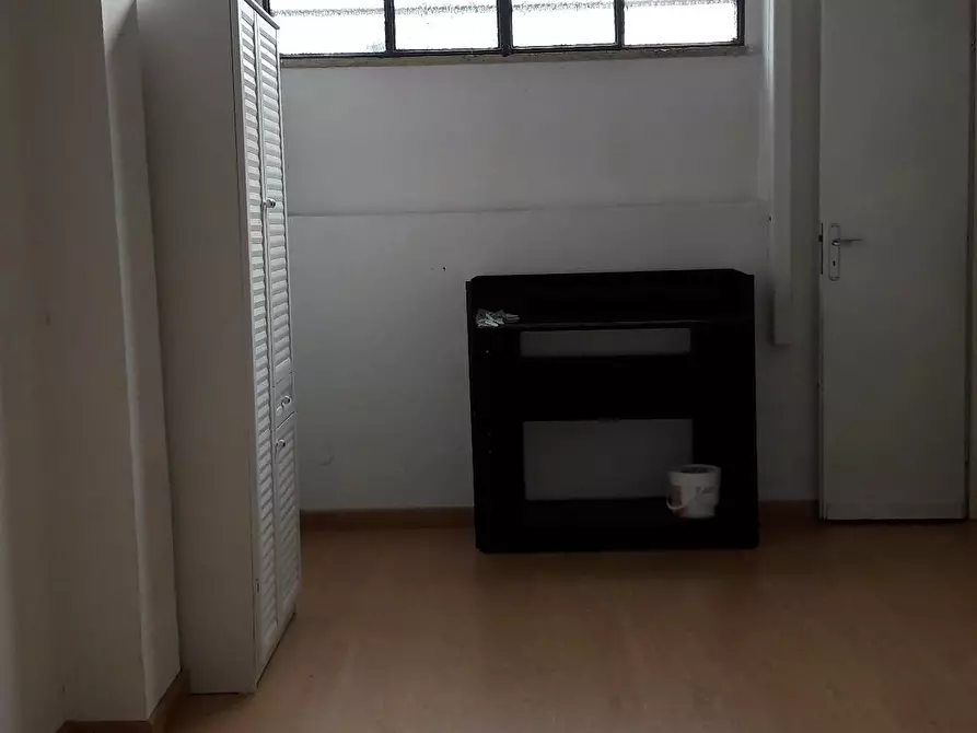 Immagine 2 di Locale commerciale in vendita  a Firenze