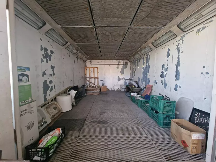 Immagine 15 di Attività artigianale in vendita  a Crespina Lorenzana