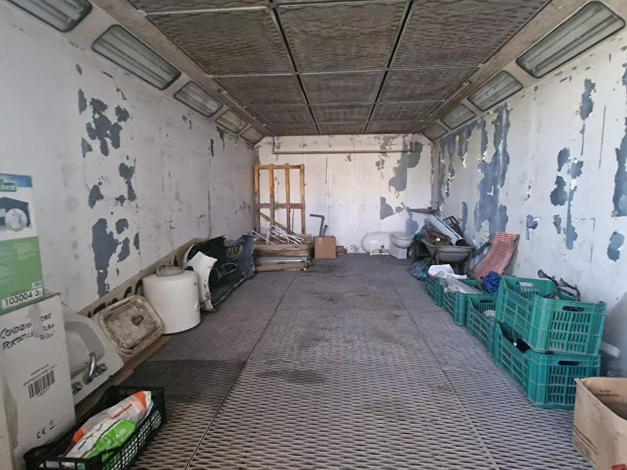 Immagine 20 di Attività artigianale in vendita  a Crespina Lorenzana