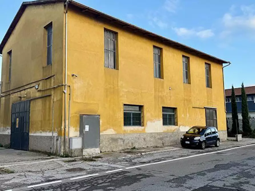 Immagine 3 di Laboratorio in vendita  a Santa Croce Sull'arno