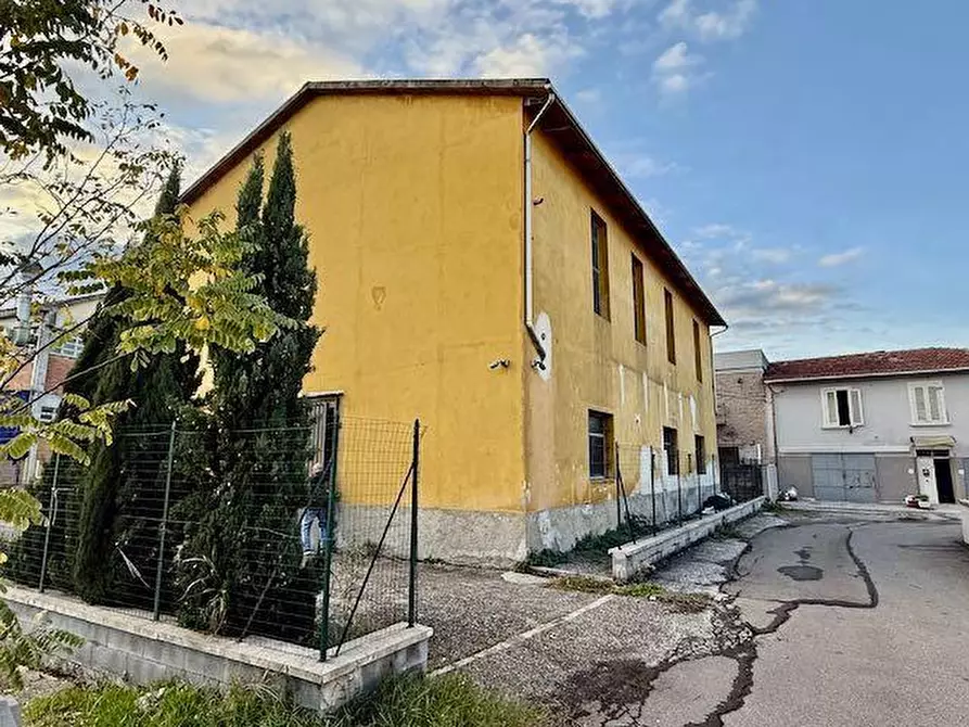 Immagine 2 di Laboratorio in vendita  a Santa Croce Sull'arno