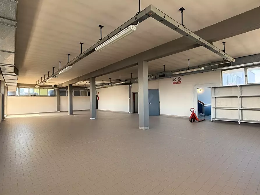 Immagine 30 di Capannone industriale in vendita  a Santa Croce Sull'arno