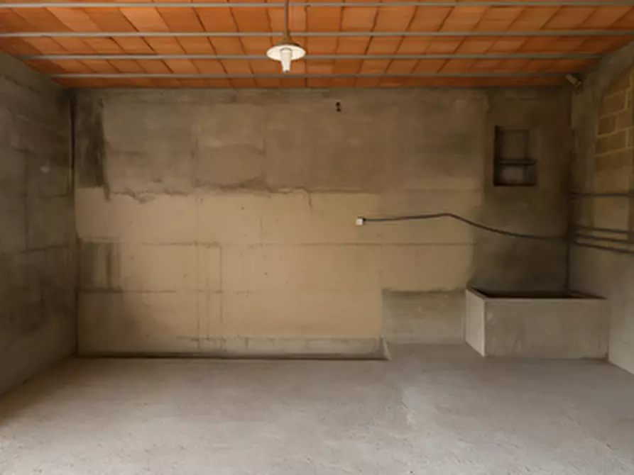 Immagine 11 di Villa in vendita  a Sinalunga