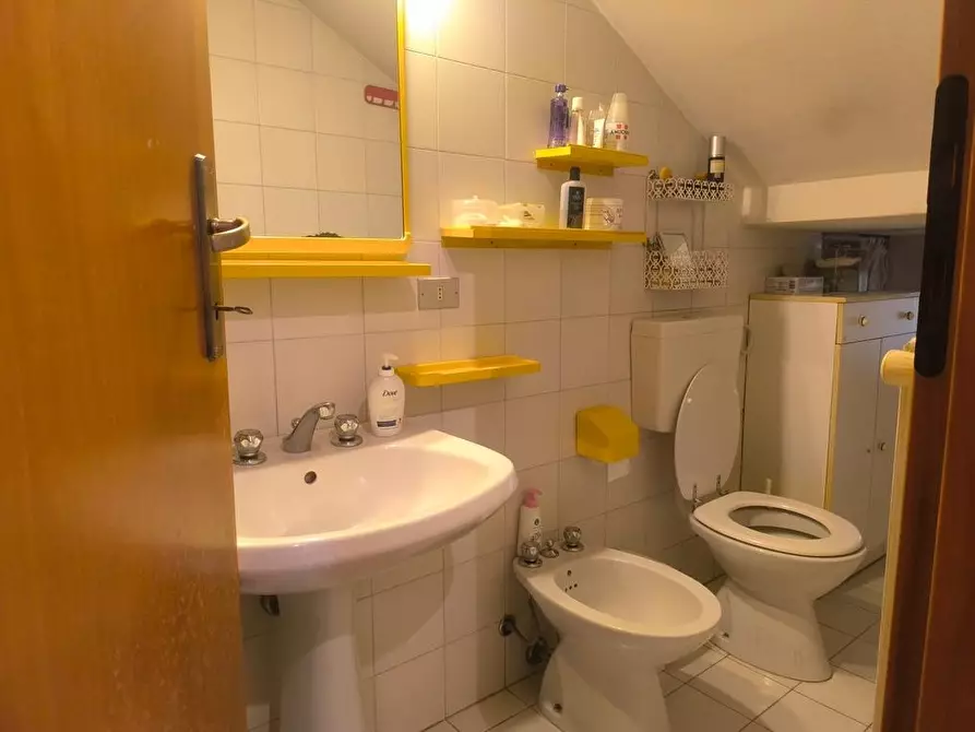 Immagine 5 di Villa in vendita  a Sinalunga