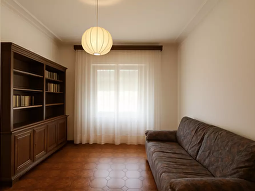 Immagine 19 di Villa in vendita  a Sinalunga