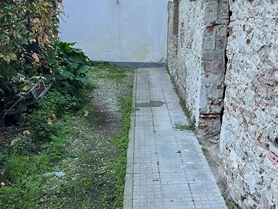 Immagine 6 di Terratetto in vendita  a Pisa