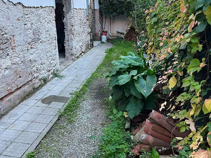 Immagine 5 di Terratetto in vendita  a Pisa