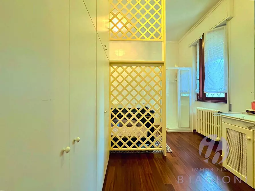 Immagine 46 di Villa in vendita  a Camaiore