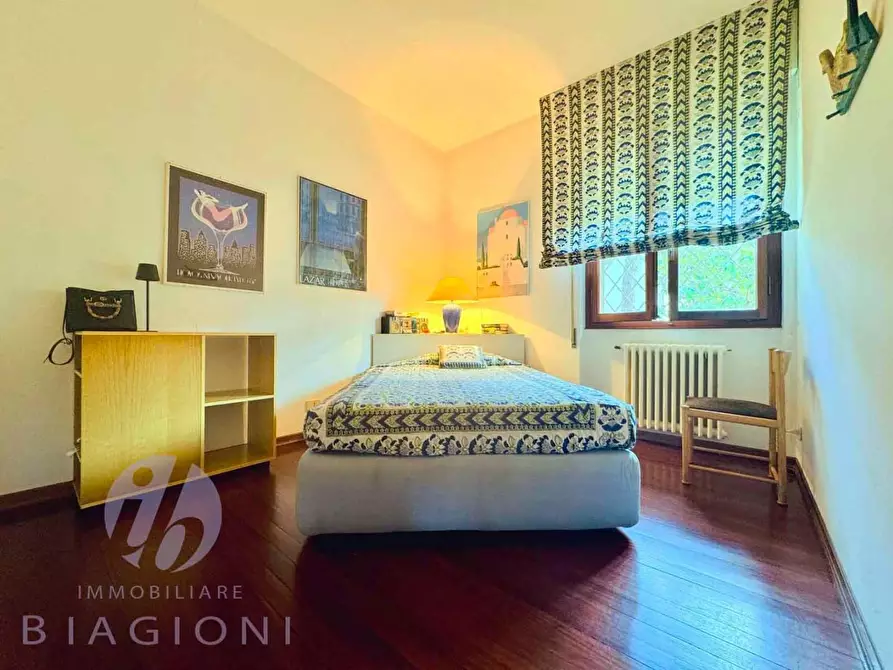 Immagine 33 di Villa in vendita  a Camaiore