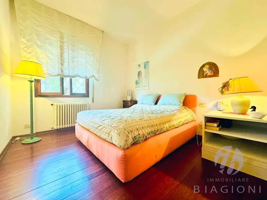 Immagine 49 di Villa in vendita  a Camaiore