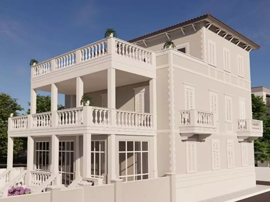 Immagine 4 di Appartamento in vendita  a Camaiore