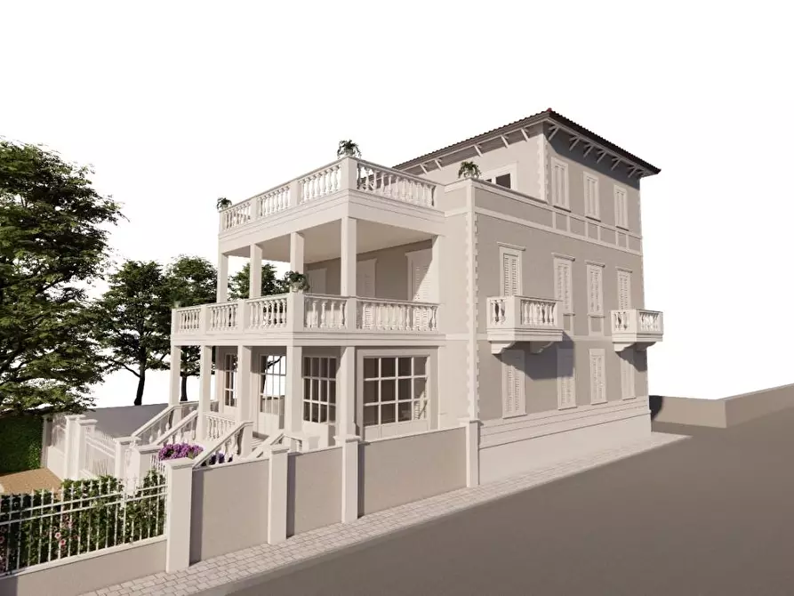 Immagine 2 di Appartamento in vendita  a Camaiore