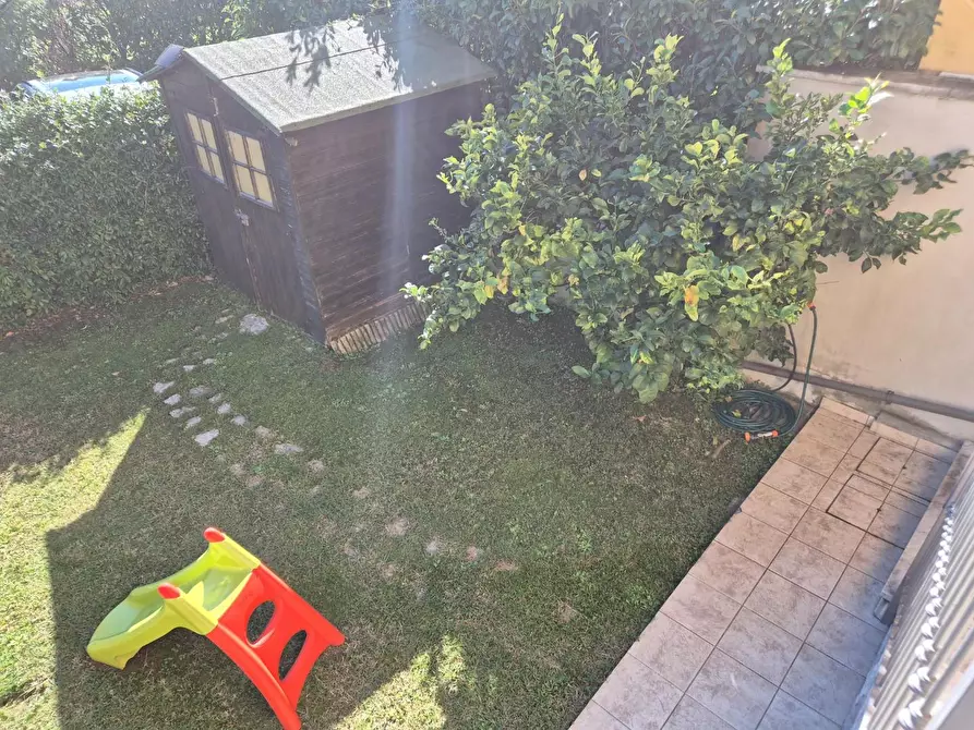 Immagine 31 di Porzione di casa in vendita  a Carrara