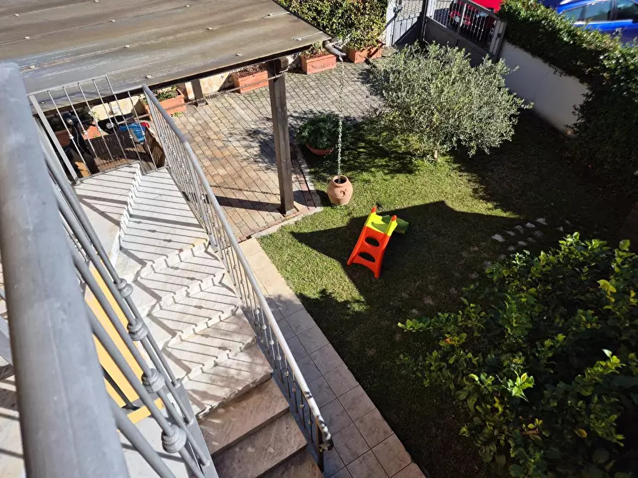 Immagine 29 di Porzione di casa in vendita  a Carrara