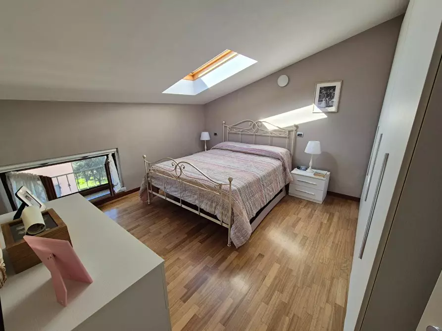 Immagine 19 di Porzione di casa in vendita  a Carrara