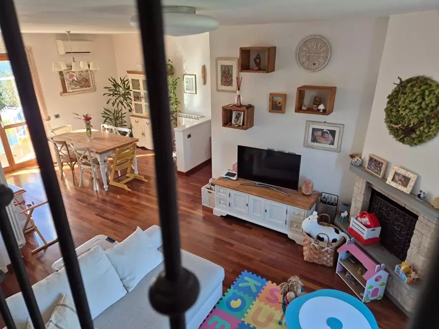 Immagine 27 di Porzione di casa in vendita  a Carrara