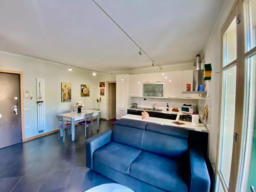 Immagine 3 di Appartamento in vendita  a Lucca