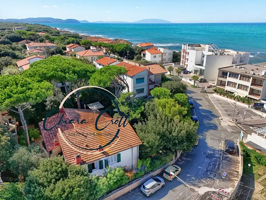 Immagine 3 di Villa in vendita  a San Vincenzo
