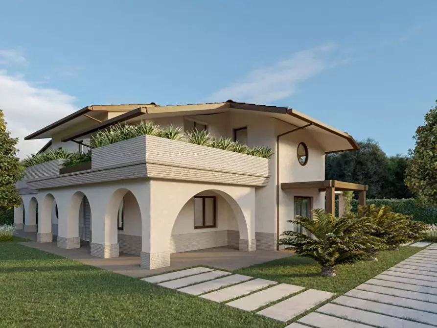 Immagine 5 di Villa in vendita  a Forte Dei Marmi