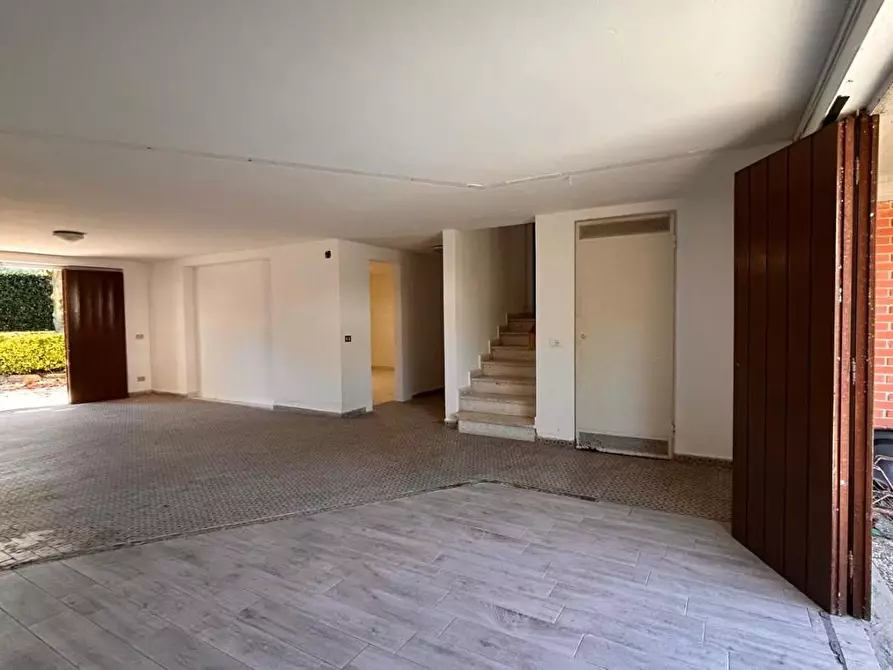 Immagine 30 di Villa in vendita  a Forte Dei Marmi