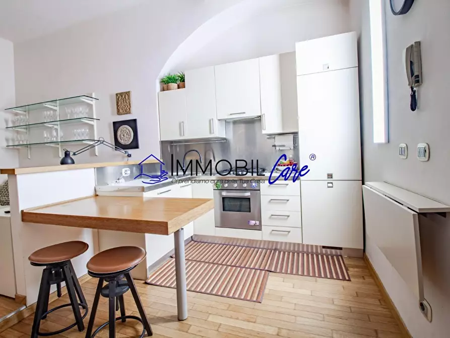 Immagine 3 di Appartamento in vendita  a Livorno