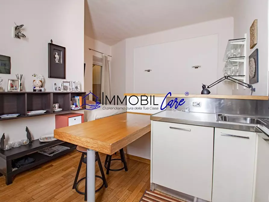 Immagine 4 di Appartamento in vendita  a Livorno