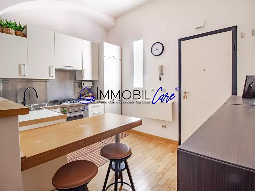 Immagine 2 di Appartamento in vendita  a Livorno