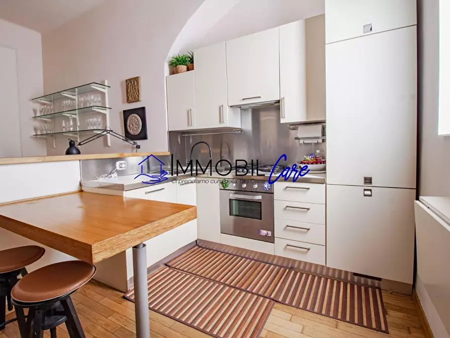 Immagine 1 di Appartamento in vendita  a Livorno