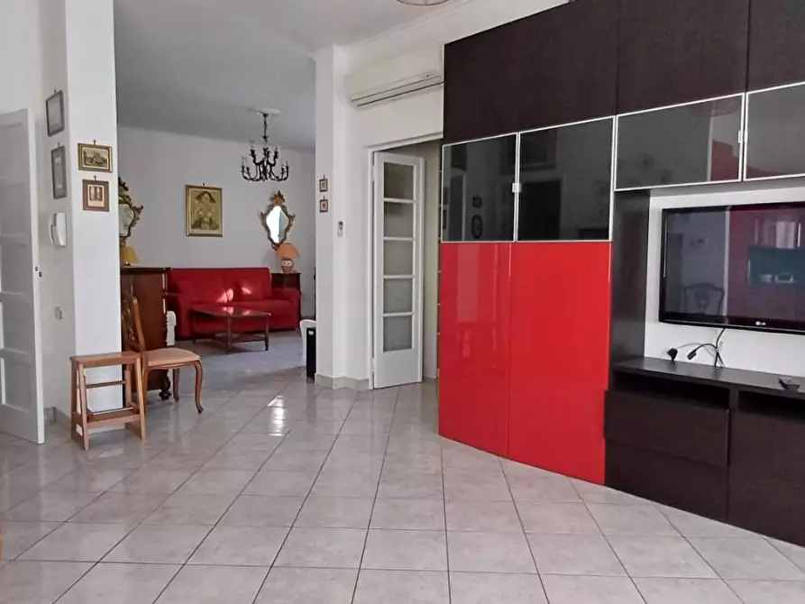 Immagine 4 di Appartamento in affitto  a Massa