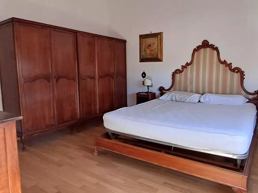 Immagine 15 di Appartamento in affitto  a Massa