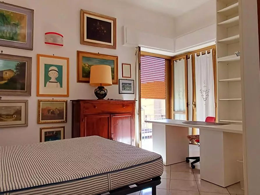 Immagine 17 di Appartamento in affitto  a Massa