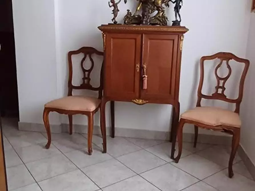 Immagine 2 di Appartamento in affitto  a Massa