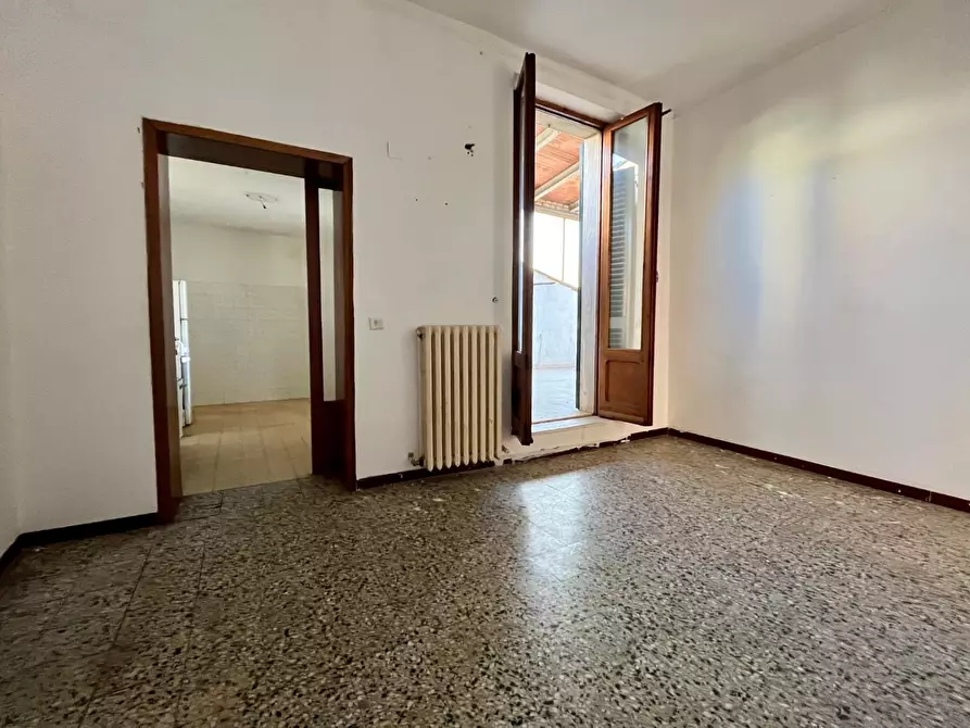 Immagine 9 di Appartamento in vendita  a Asciano