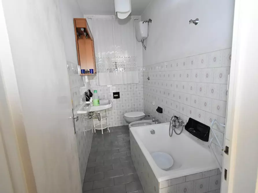 Immagine 21 di Terratetto in vendita  a San Giuliano Terme